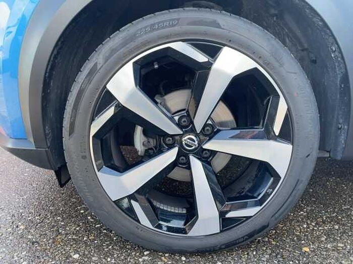 Nissan Juke 1.0 DIG-T Tekna BOSE* +LED+SHZ+Winterp.+360