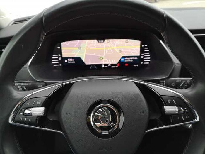 SKODA Octavia Combi 1.5 TSI Clever Matrix*Navi*4xSHZ*