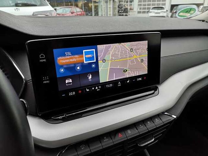 SKODA Octavia Combi 1.5 TSI Clever Matrix*Navi*4xSHZ*