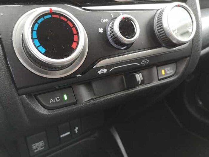 Honda Jazz 1.3 i-VTEC Comfort Navi+SHZ+PDC