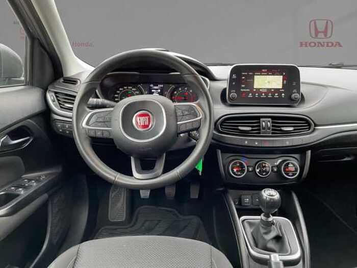 Fiat Tipo Hatchback 1.4 T-Jet Start &Stop Lounge Navi