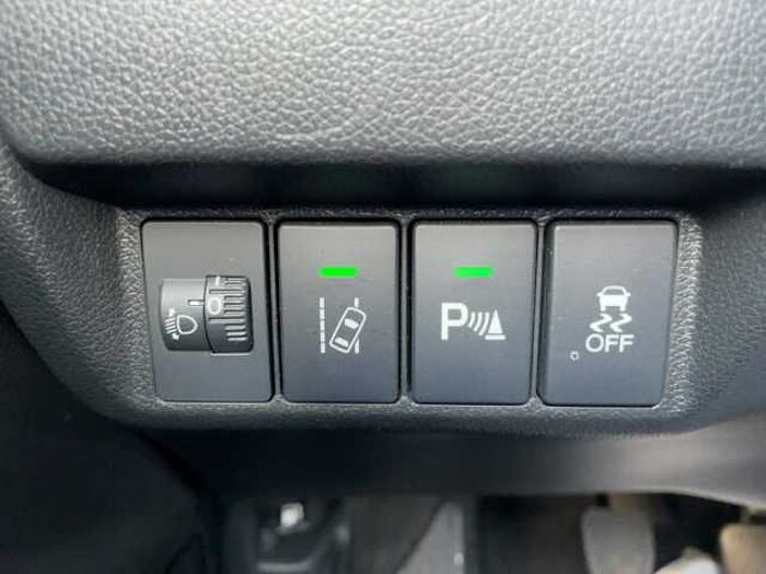 Honda Jazz 1.3 i-VTEC Comfort SHZ+Fernlichtass.+LM+PDC