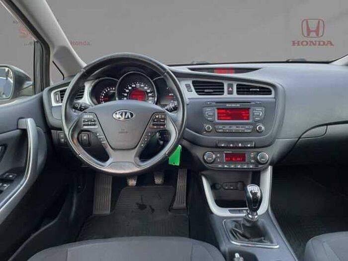 Kia ceed 1.6 FIFA World Cup Edition SHZ+Klimaautom. cee'd