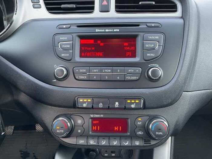 Kia ceed 1.6 FIFA World Cup Edition SHZ+Klimaautom. cee'd