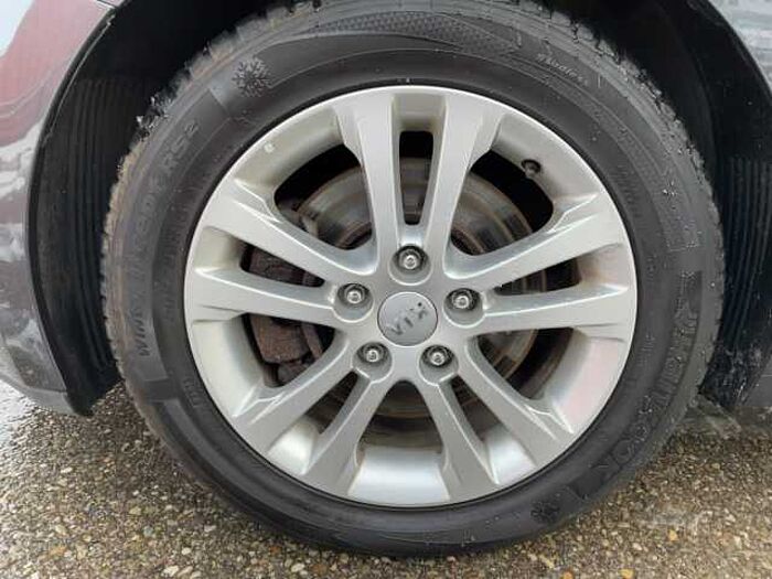 Kia ceed 1.6 FIFA World Cup Edition SHZ+Klimaautom. cee'd