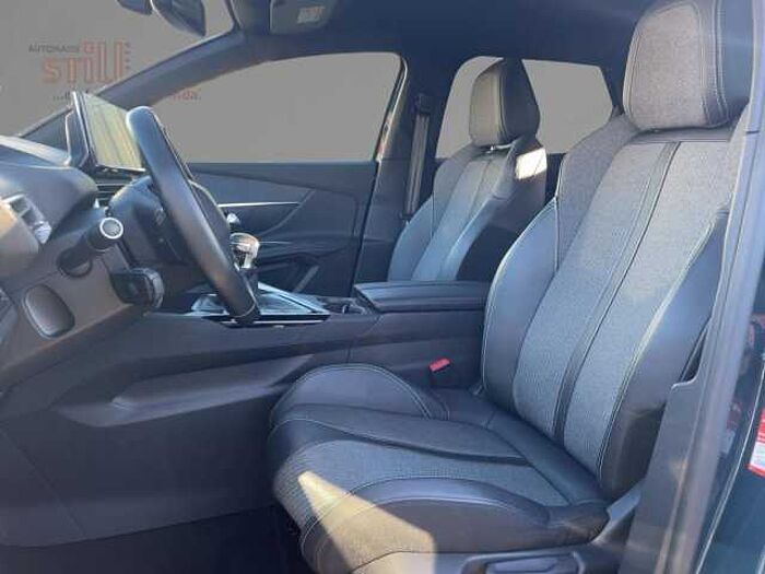 Peugeot 3008 1.2 PureTech 130 Allure Pack LED+Navi+Kam.