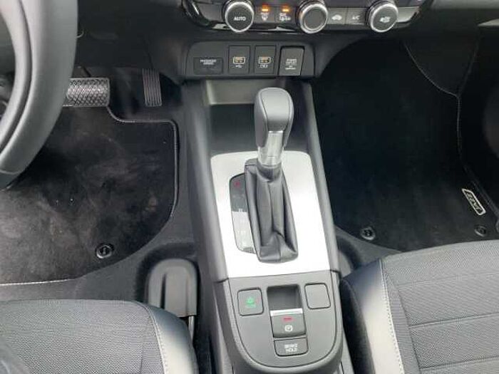 Honda Jazz 1.5 i-MMD Crosstar Advance Colour Paket