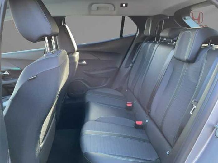 Peugeot 2008 e- Elektromotor 136 e- Allure Pack LED