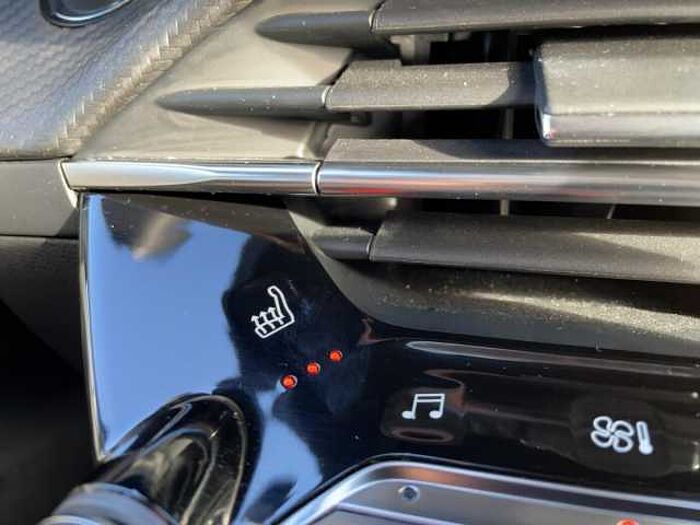 Peugeot 2008 e- Elektromotor 136 e- Allure Pack LED