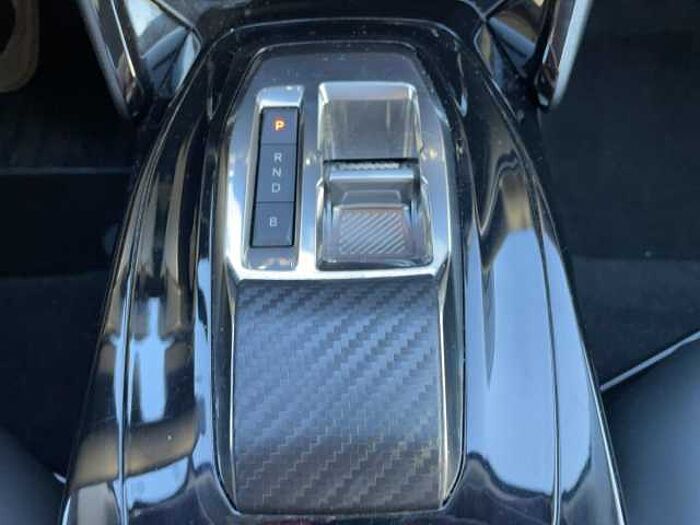 Peugeot 2008 e- Elektromotor 136 e- Allure Pack LED