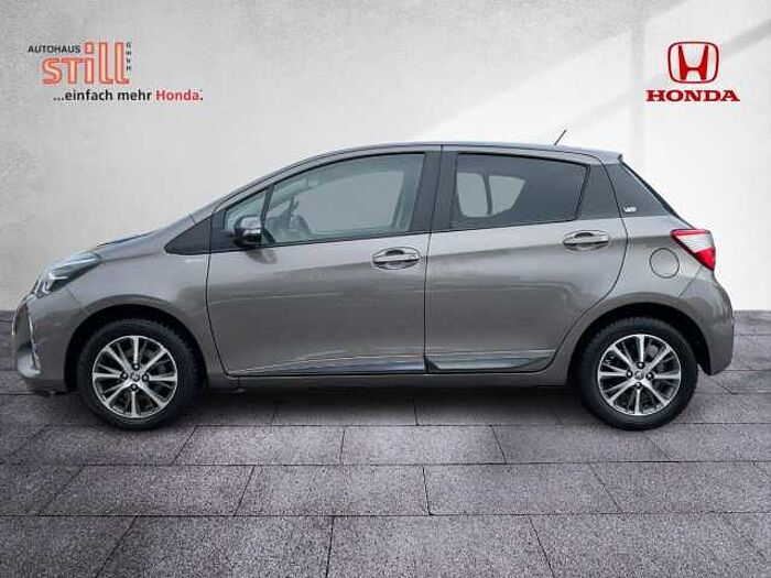 Toyota Yaris 1.5 Y20 Club SHZ+Fernlichtass.+Kamera Y