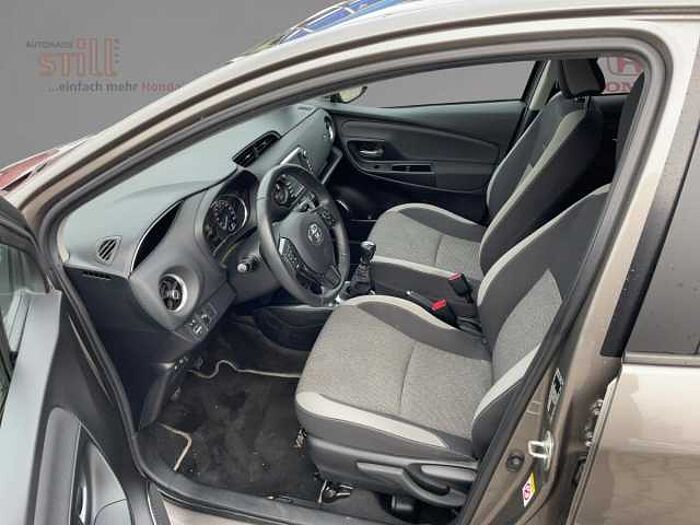 Toyota Yaris 1.5 Y20 Club SHZ+Fernlichtass.+Kamera Y