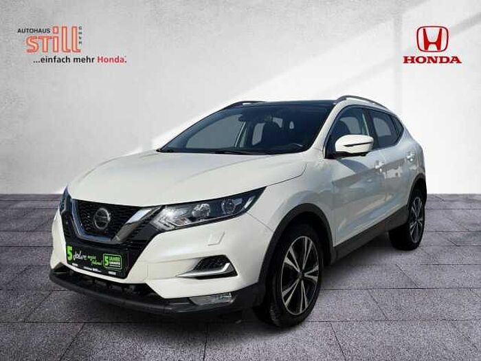 Nissan Qashqai 1.3 DIG-T N-Connecta Navi+Pano+SHZ+360