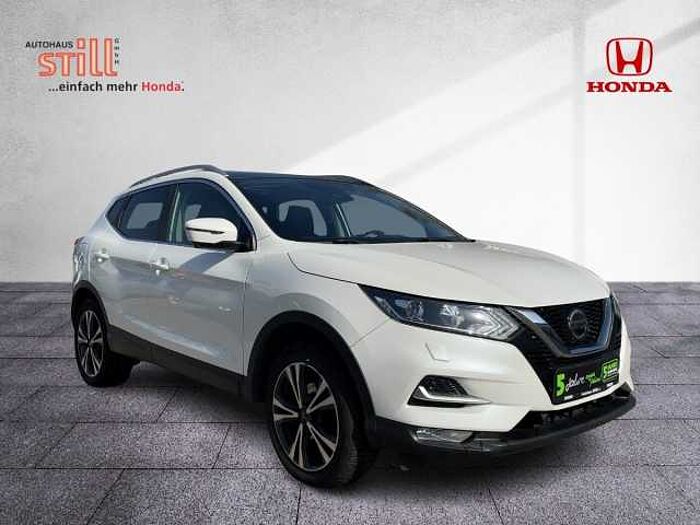 Nissan Qashqai 1.3 DIG-T N-Connecta Navi+Pano+SHZ+360