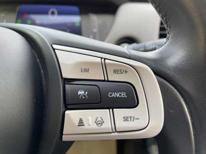 Honda Jazz 1.5 i-MMD Crosstar Executive ACC+LED+Navi