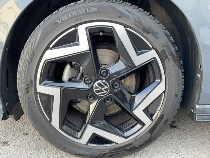 Volkswagen Golf VIII 1.5 TSI R-Line ACC+LED+Klimaautom.