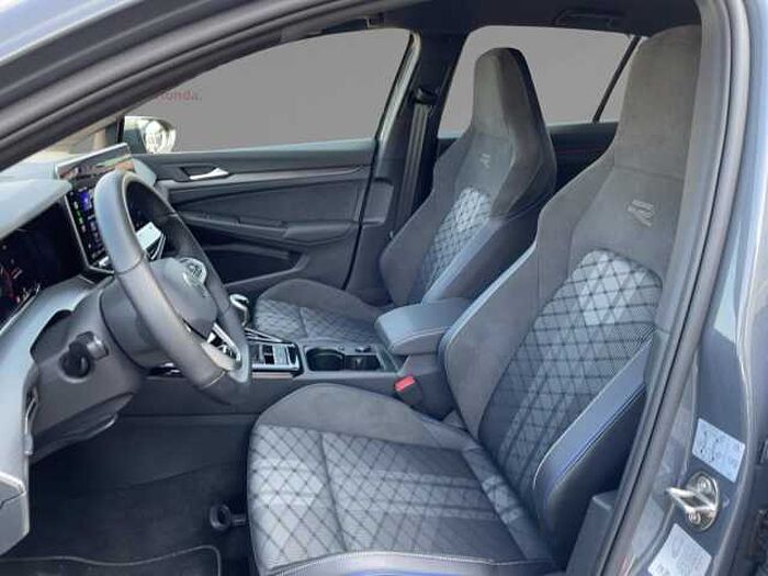 Volkswagen Golf VIII 1.5 TSI R-Line ACC+LED+Klimaautom.