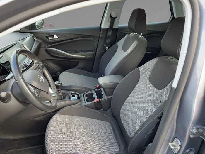 Opel Grandland 1.2 Turbo LED+SHZ+Winterp.+2xKlima+LM X
