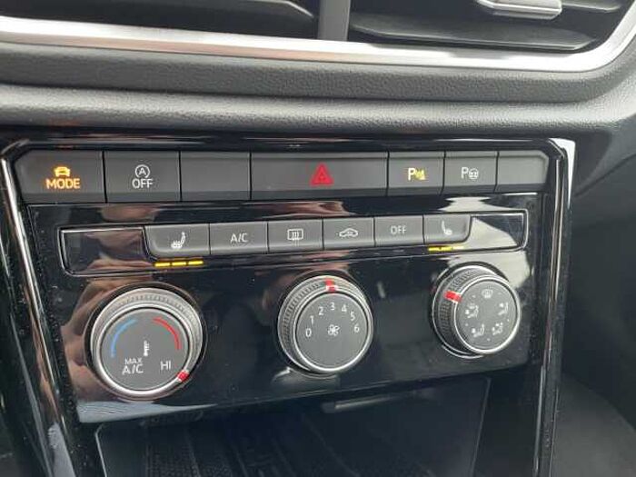 Volkswagen T-Roc 1.5 TSI R-Line ACC+LED+SHZ+Digital Cockpit