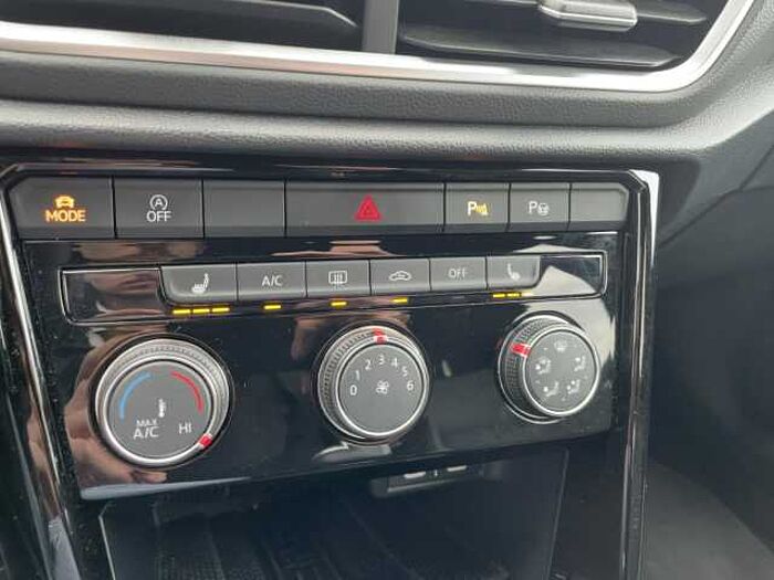 Volkswagen T-Roc 1.5 TSI R-Line ACC+LED+SHZ+Digital Cockpit