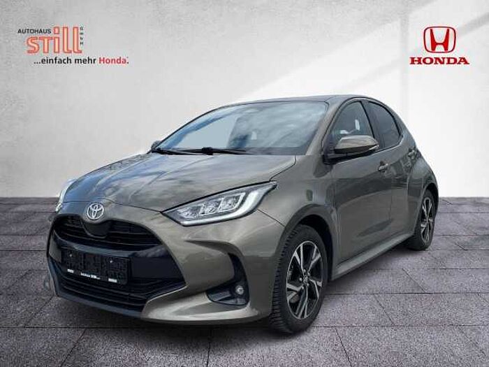 Toyota Yaris 1.5 D Team Deutschland ACC+LED+SHZ+Kam.+LM