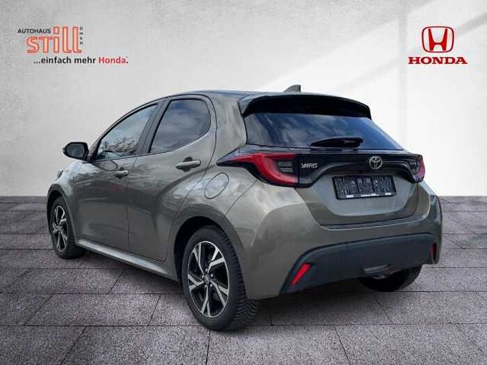 Toyota Yaris 1.5 D Team Deutschland ACC+LED+SHZ+Kam.+LM