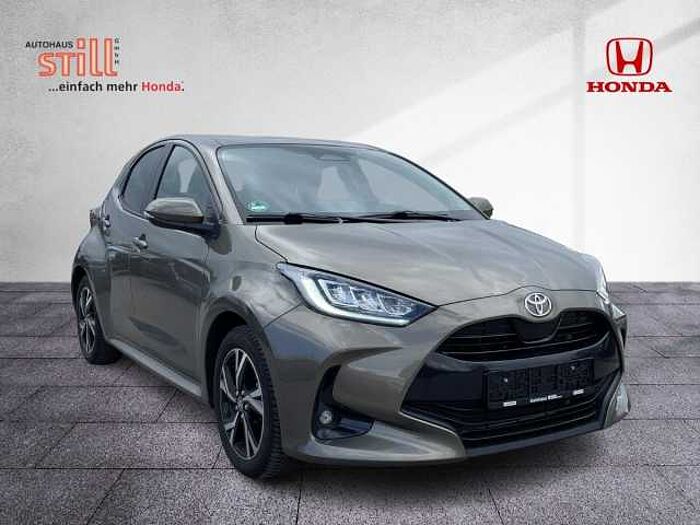 Toyota Yaris 1.5 D Team Deutschland ACC+LED+SHZ+Kam.+LM