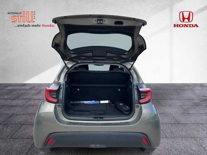 Toyota Yaris 1.5 D Team Deutschland ACC+LED+SHZ+Kam.+LM