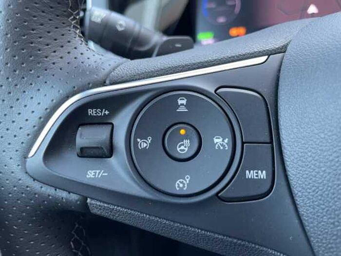 Opel Grandland 1.6 Turbo GSe 4 ACC+LED+Navi+SHZ+360 X