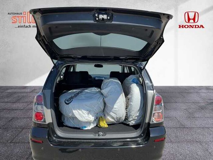 Toyota Corolla Verso 2.2 D-CAT Sol 7-Sitzer Klimaautom.