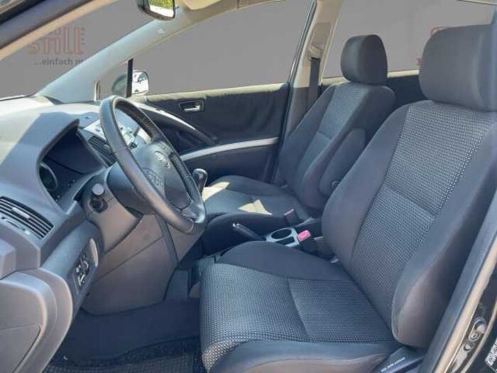Toyota Corolla Verso 2.2 D-CAT Sol 7-Sitzer Klimaautom.