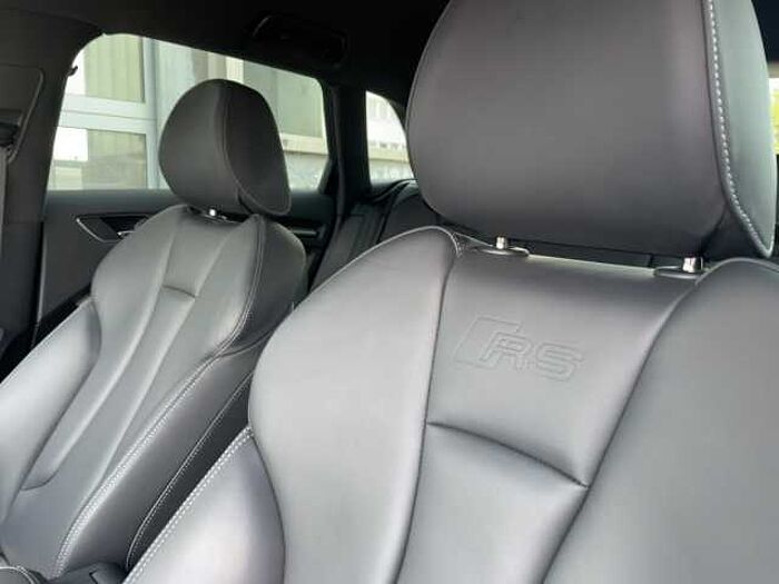 Audi RS 3 Sportback 2.5 quattro TFSI LED+Navi+SHZ+LM RS3
