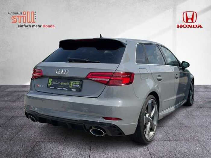 Audi RS 3 Sportback 2.5 quattro TFSI LED+Navi+SHZ+LM RS3