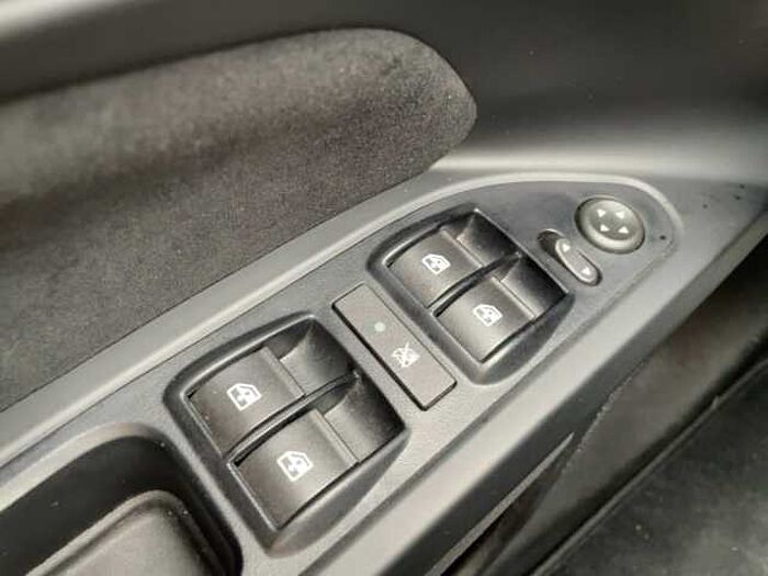 Fiat Tipo Hatchback 1.4 T-Jet Lounge Navi+SHZ+Kam.+LM