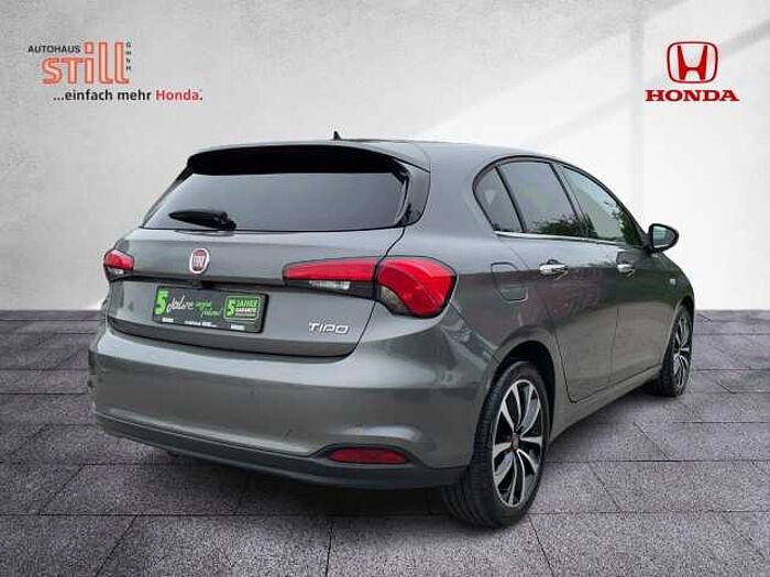 Fiat Tipo Hatchback 1.4 T-Jet Lounge Navi+SHZ+Kam.+LM