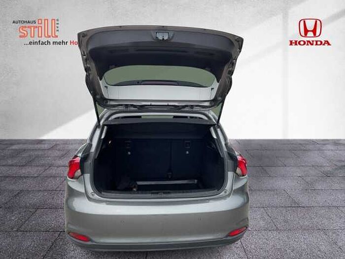 Fiat Tipo Hatchback 1.4 T-Jet Lounge Navi+SHZ+Kam.+LM