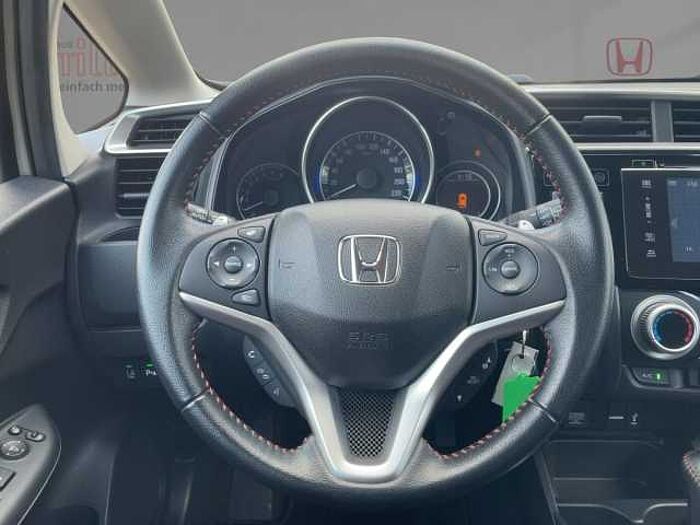 Honda Jazz 1.5 i-VTEC Dynamic Automatik LED+SHZ+LM