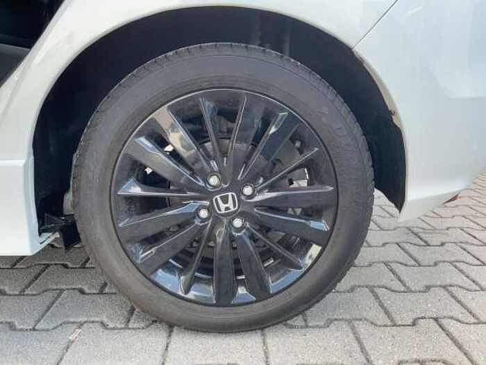 Honda Jazz 1.5 i-VTEC Dynamic Automatik LED+SHZ+LM