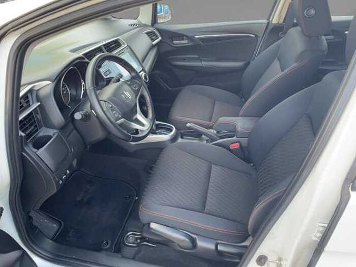 Honda Jazz 1.5 i-VTEC Dynamic Automatik LED+SHZ+LM