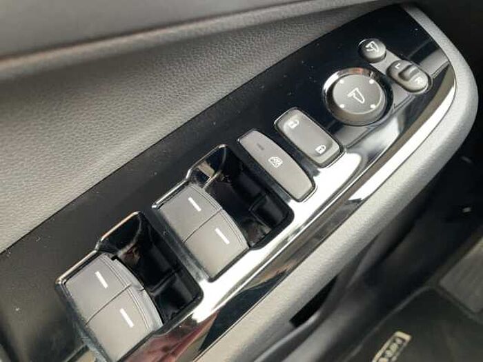 Honda HR-V 1.5 i-MMD Advance ACC+LED+Navi+SHZ+2xKlima