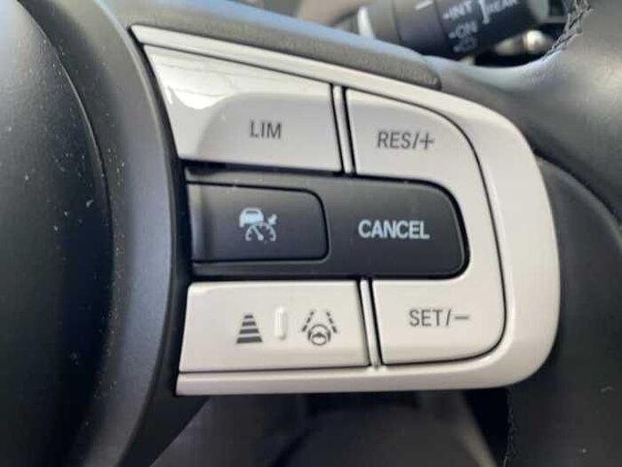 Honda Jazz 1.5 i-MMD Crosstar Executive ACC+LED+Navi