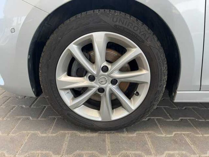 Opel Corsa F 1.2 Turbo Elegance LED+Pano+SHZ+PDC