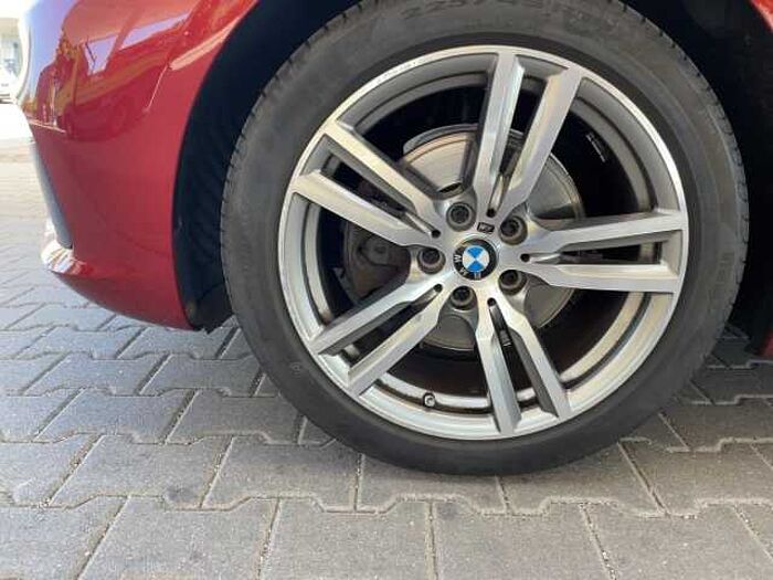 BMW 218i Active Tourer Sport Line AHK+Navi+SHZ+ M+S 218