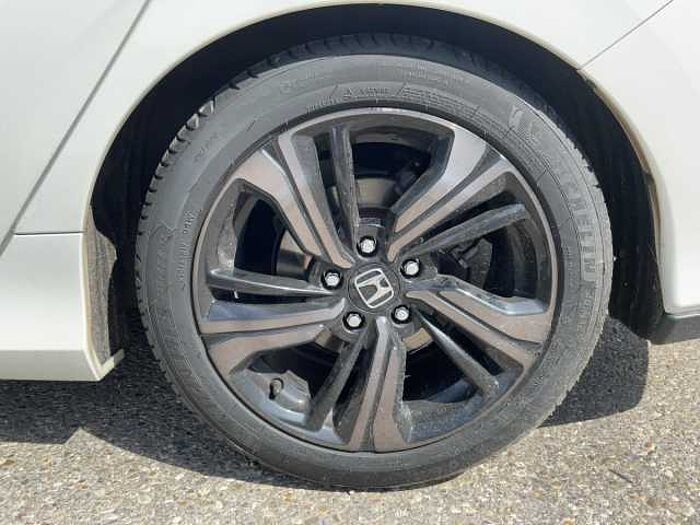 Honda Civic 1.0 VTEC Elegance ACC+Navi+SHZ+Klima+Kam.