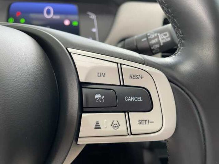 Honda Jazz 1.5 i-MMD Crosstar Executive ACC+LED+Navi