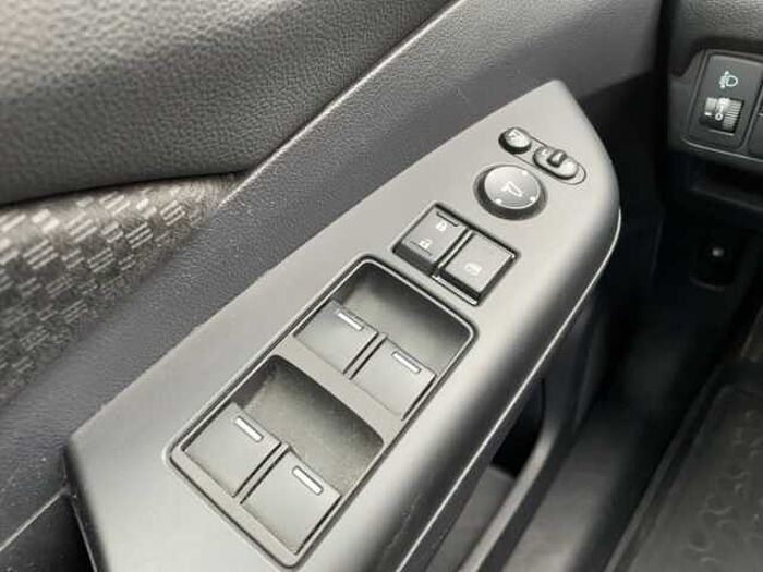 Honda CR-V 2.0 i-VTEC Eleg. 2WD AHK+Navi+Klima+Kamera Elegance