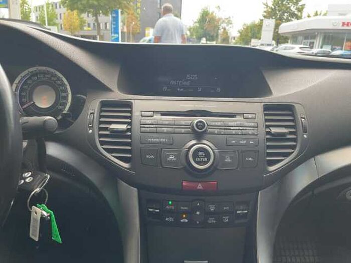Honda Accord 2.0 Elegance 50 J. Edt. AHK+SHZ+KlimaA+PDC