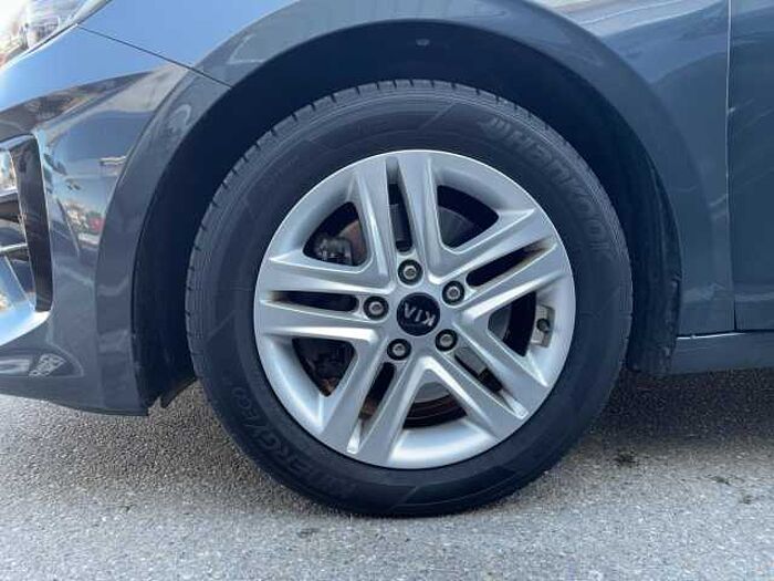 Kia ceed 1.4 T-GDI Vision Navi+SHZ+2xKlima+Kamera cee'd